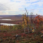 Lomakeskus Arctic Land Adventure Glass Igloos Kilpisjärvi