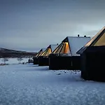 Arctic Land Adventure Glass Igloos Lomakeskus Kilpisjärvi