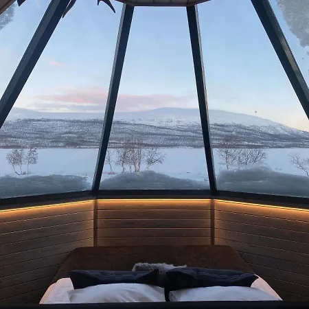 Resort Arctic Land Adventure Glass Igloos