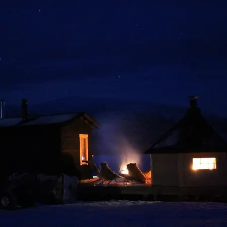 Resort Arctic Land Adventure Glass Igloos