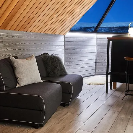 Arctic Land Adventure Glass Igloos *