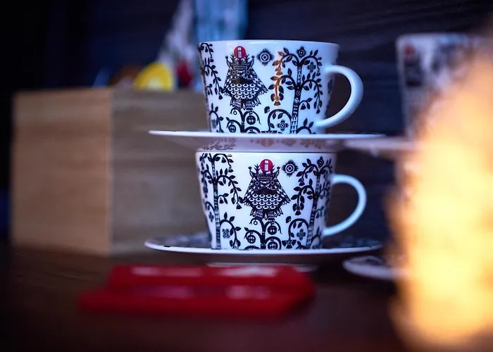 אתר נופש Arctic Land Adventure Glass Igloos *