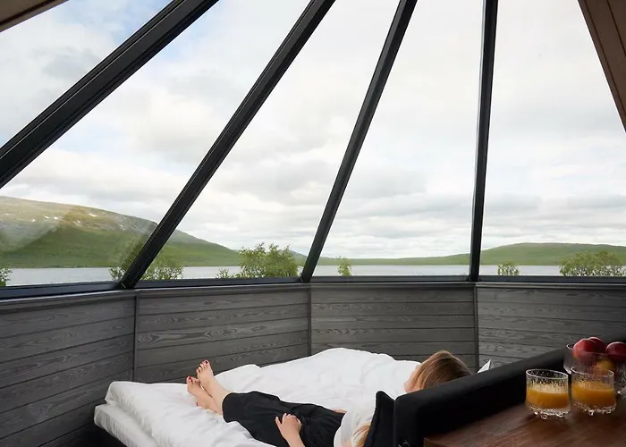 Arctic Land Adventure Glass Igloos * קילפיסיארבי